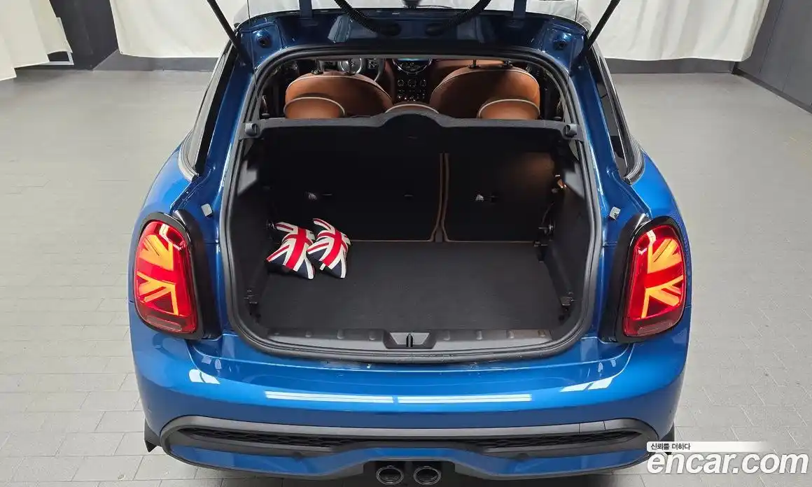 Mini Cooper 2023 2.0 Автомат в Москве № 197581, фото 6