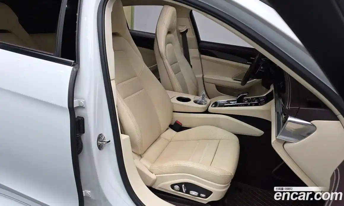 Porsche Panamera 2018 3.0 Автомат в Москве № 197648, фото 12