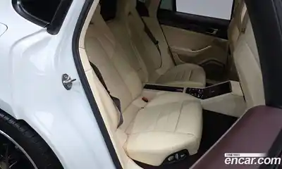 Porsche Panamera 2018 3.0 Автомат в Москве № 197648, миниатюра 2