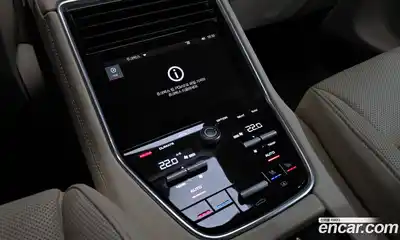 Porsche Panamera 2018 3.0 Автомат в Москве № 197648, миниатюра 4