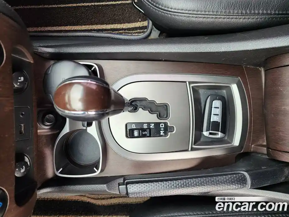 SsangYong Rexton 2013 2.0 Автомат в Москве № 208476, фото 9