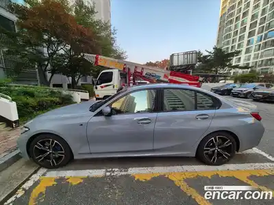 BMW 3-Series 2024 2.0 Автомат в Москве № 210505, миниатюра 2