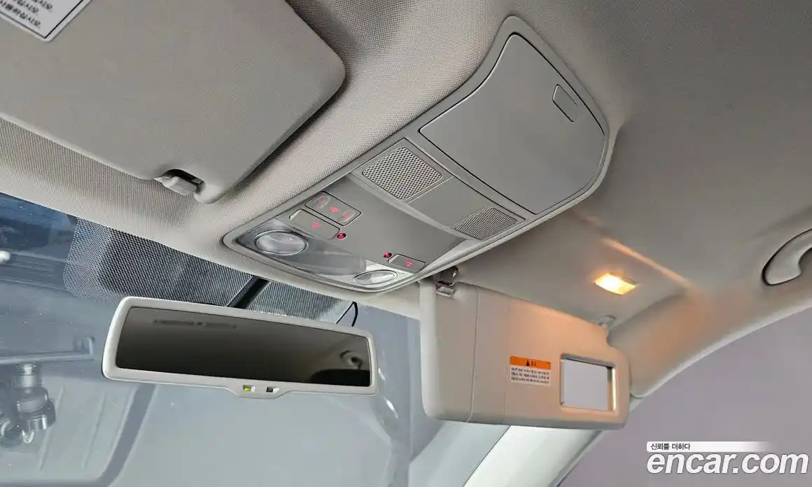 Volkswagen Tiguan 2013 2.0 Автомат в Москве № 215295, фото 14