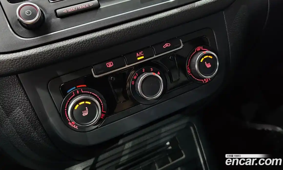 Volkswagen Tiguan 2013 2.0 Автомат в Москве № 215295, фото 20