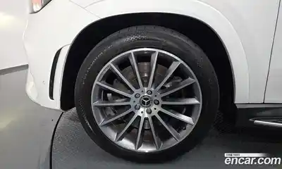Mercedes-Benz GLE-Class 2023 2.9 Автомат в Москве № 224725, миниатюра 3