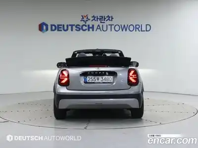 Mini Cooper Convertible 2025 2.0 Автомат в Москве № 225487, миниатюра 4