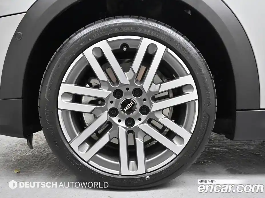 Mini Cooper Convertible 2025 2.0 Автомат в Москве № 225487, фото 5