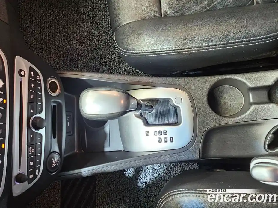 Renault SM3 2011 1.6 Автомат в Москве № 227384, фото 11