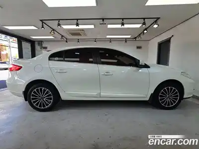 Renault SM3 2011 1.6 Автомат в Москве № 227384, миниатюра 3