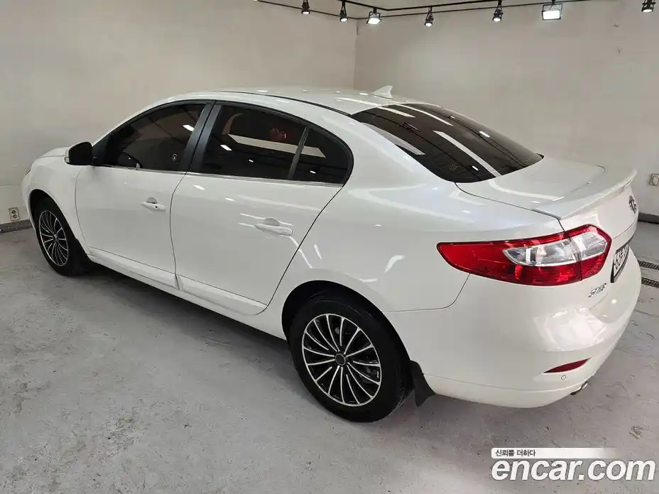 Renault SM3 2011 1.6 Автомат в Москве № 227384, фото 6