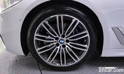 BMW 5-Series 2019 2.0 Автомат в Москве № 228656, миниатюра 2