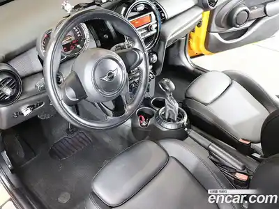 Mini Cooper 2017 1.5 Автомат в Москве № 228822, миниатюра 12