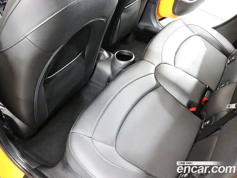 Mini Cooper 2017 1.5 Автомат в Москве № 228822, фото 13