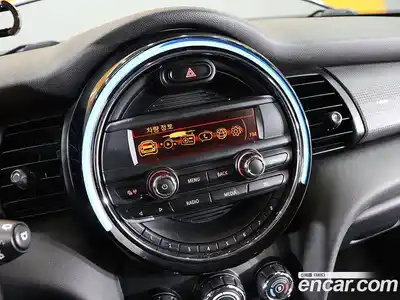 Mini Cooper 2017 1.5 Автомат в Москве № 228822, миниатюра 9