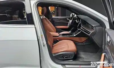 Audi A6 2023 2.0 Автомат в Москве № 229838, миниатюра 10