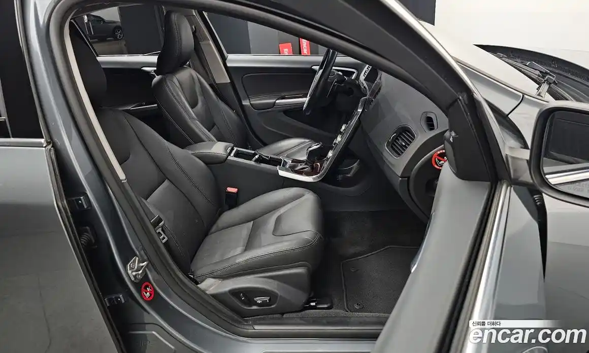 Volvo S60 2017 2.0 Автомат в Москве № 230474, фото 8