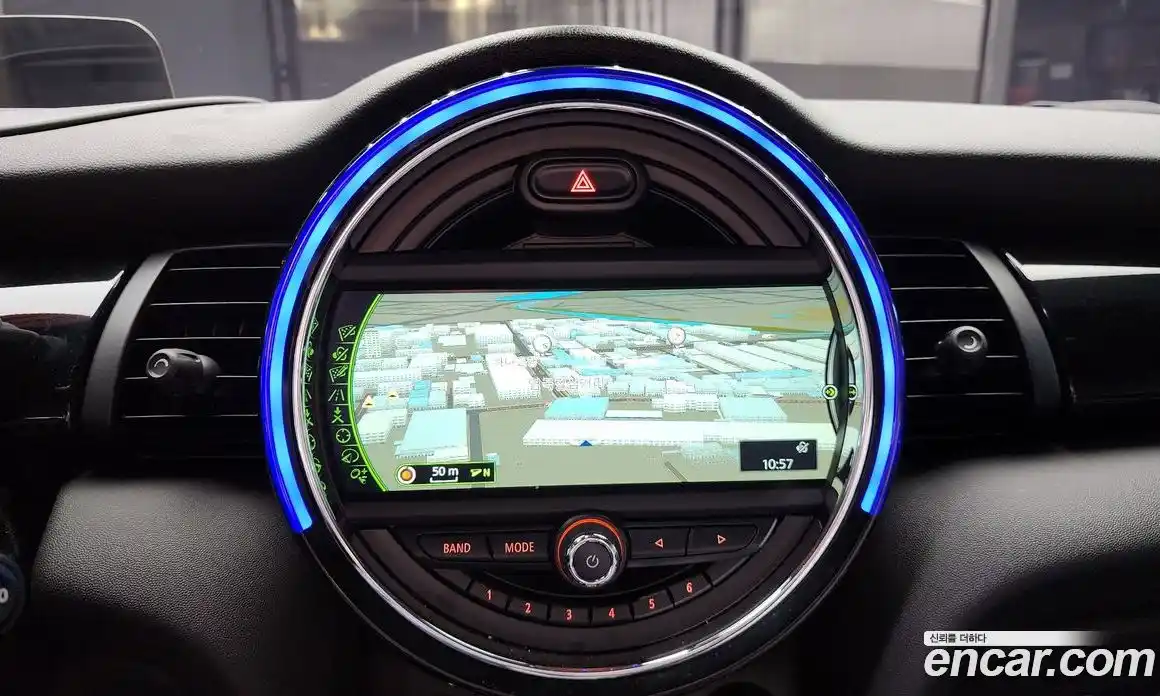 Mini Cooper Convertible 2016 1.5 Автомат в Москве № 231480, фото 15