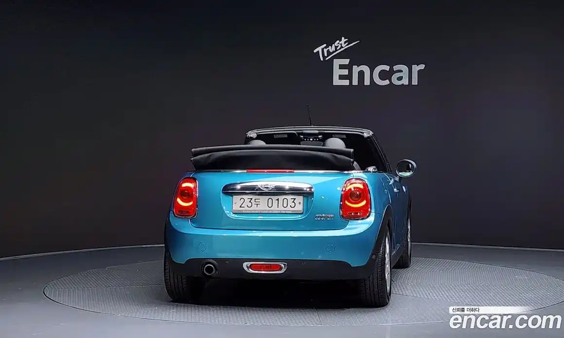 Mini Cooper Convertible 2016 1.5 Автомат в Москве № 231480, фото 16