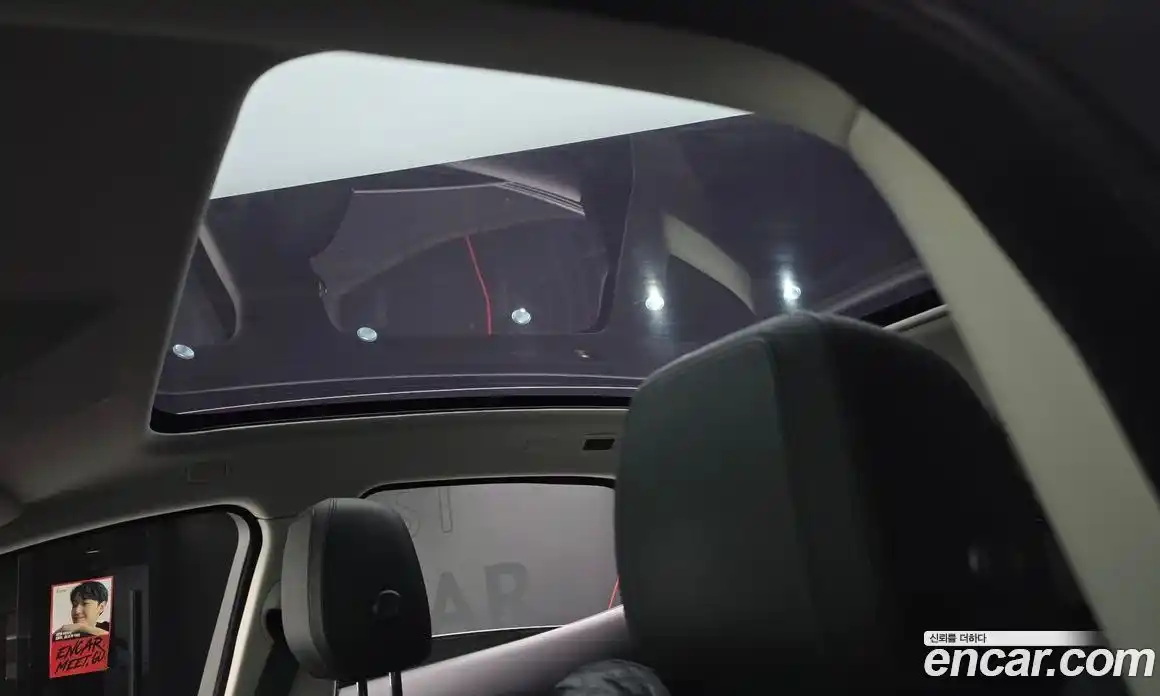 Jaguar E-Pace 2019 2.0 Автомат в Москве № 240336, фото 11