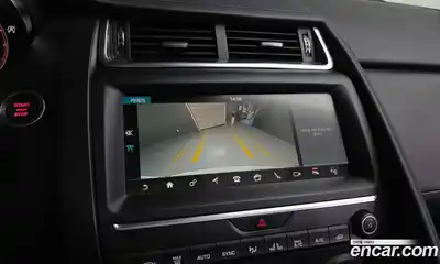 Jaguar E-Pace 2019 2.0 Автомат в Москве № 240336, миниатюра 2