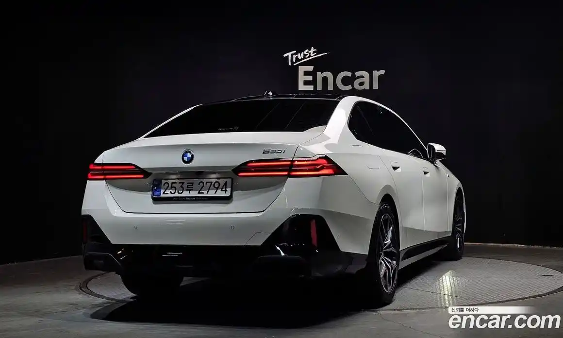 BMW 5-Series 2024 2.0 Автомат в Москве № 245926, фото 12