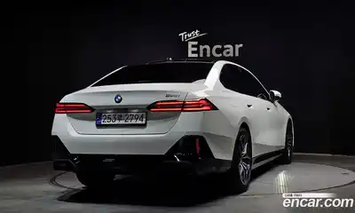 BMW 5-Series 2024 2.0 Автомат в Москве № 245926, миниатюра 12