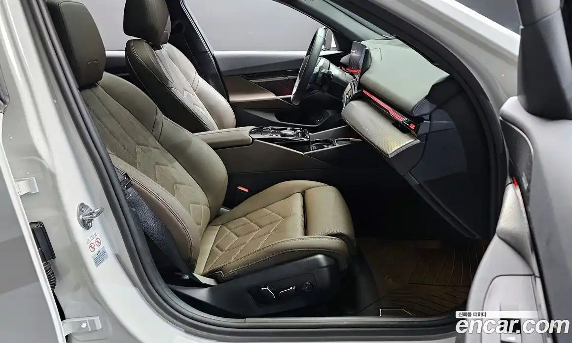 BMW 5-Series 2024 2.0 Автомат в Москве № 245926, фото 20