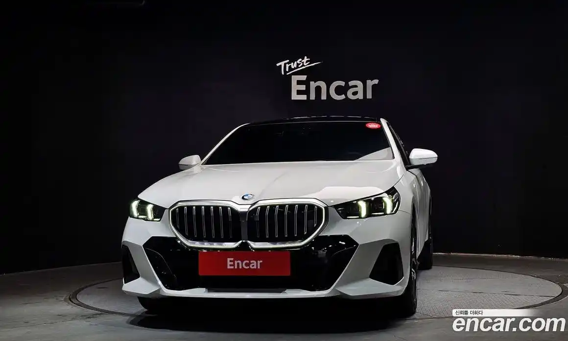 BMW 5-Series 2024 2.0 Автомат в Москве № 245926, фото 3