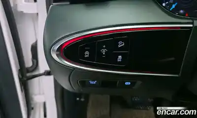 Genesis GV70 2023 2.5 Автомат в Москве № 25388, миниатюра 2