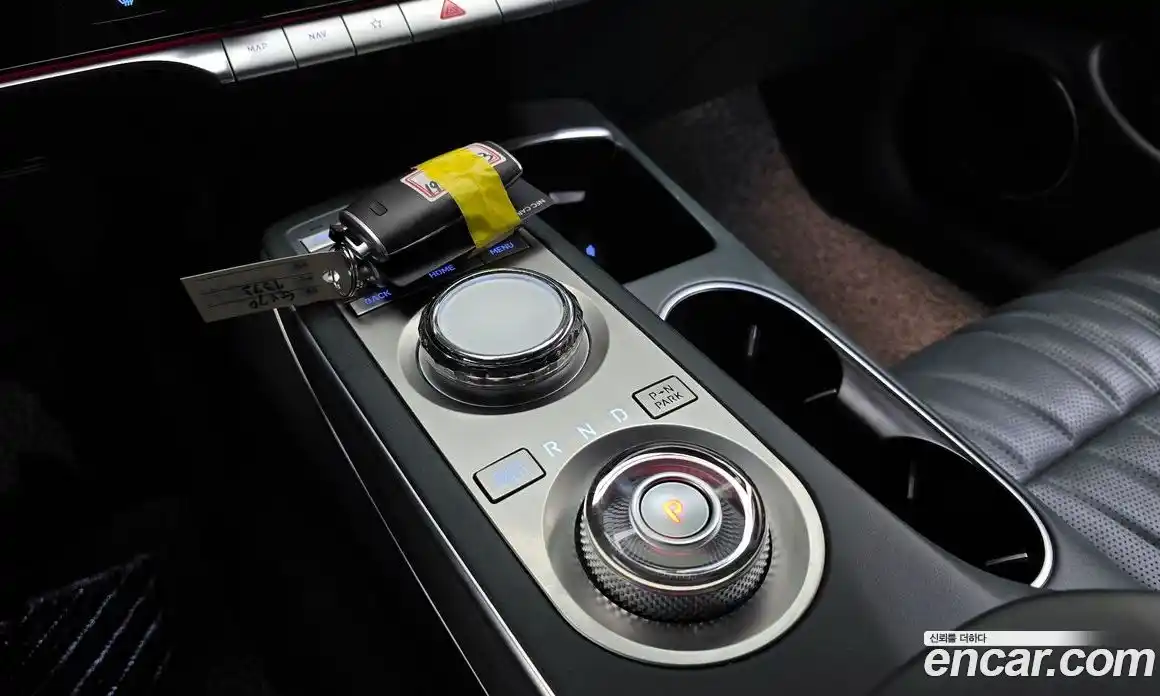 Genesis GV70 2023 2.5 Автомат в Москве № 25388, фото 6