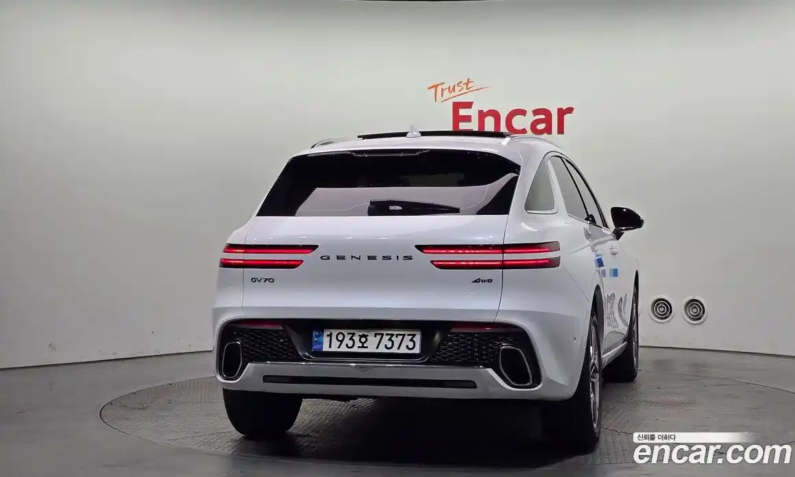 Genesis GV70 2023 2.5 Автомат в Москве № 25388, фото 9