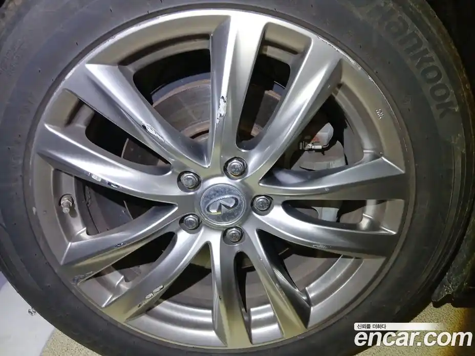 Infiniti Q70 2015 3.0 Автомат в Москве № 256214, фото 11