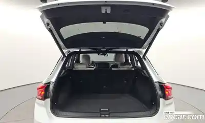 Volkswagen T-Roc, 2021