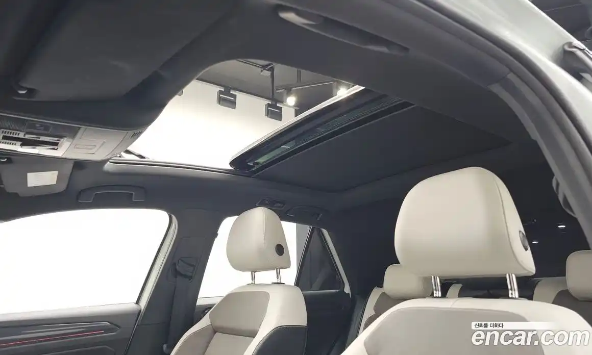 Volkswagen T-Roc 2021 2.0 Автомат в Москве № 276328, фото 19