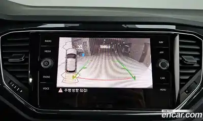 Volkswagen T-Roc 2021 2.0 Автомат в Москве № 276328, миниатюра 7