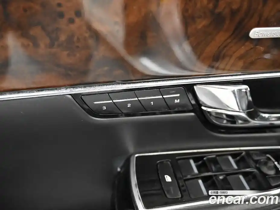 Jaguar XJ 2012 3.0 Автомат в Москве № 283809, фото 17