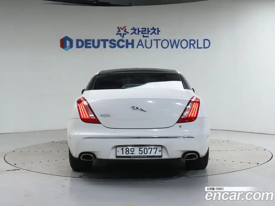 Jaguar XJ 2012 3.0 Автомат в Москве № 283809, фото 4