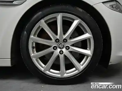 Jaguar XJ 2012 3.0 Автомат в Москве № 283809, миниатюра 5