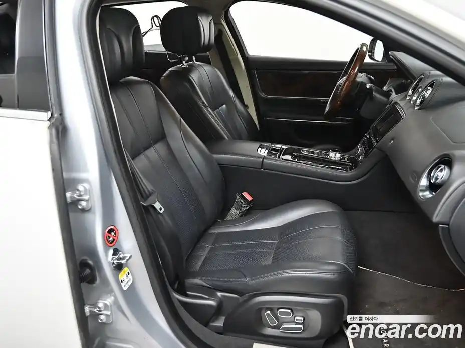 Jaguar XJ 2012 3.0 Автомат в Москве № 283809, фото 10