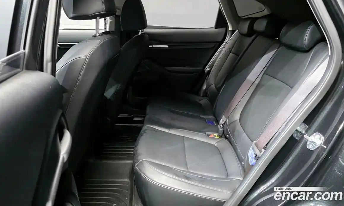 Kia Seltos 2023 1.6 Автомат в Москве № 286919, фото 4