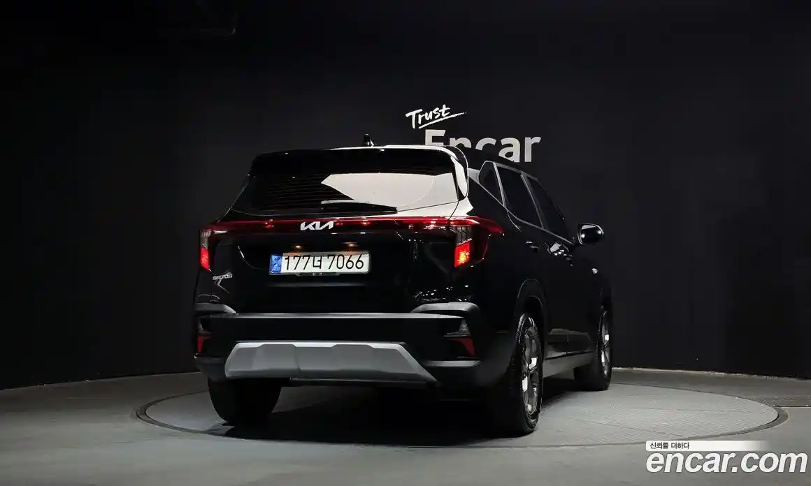 Kia Seltos 2023 1.6 Автомат в Москве № 286919, фото 7