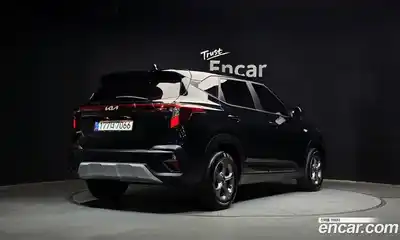 Kia Seltos 2023 1.6 Автомат в Москве № 286919, миниатюра 9