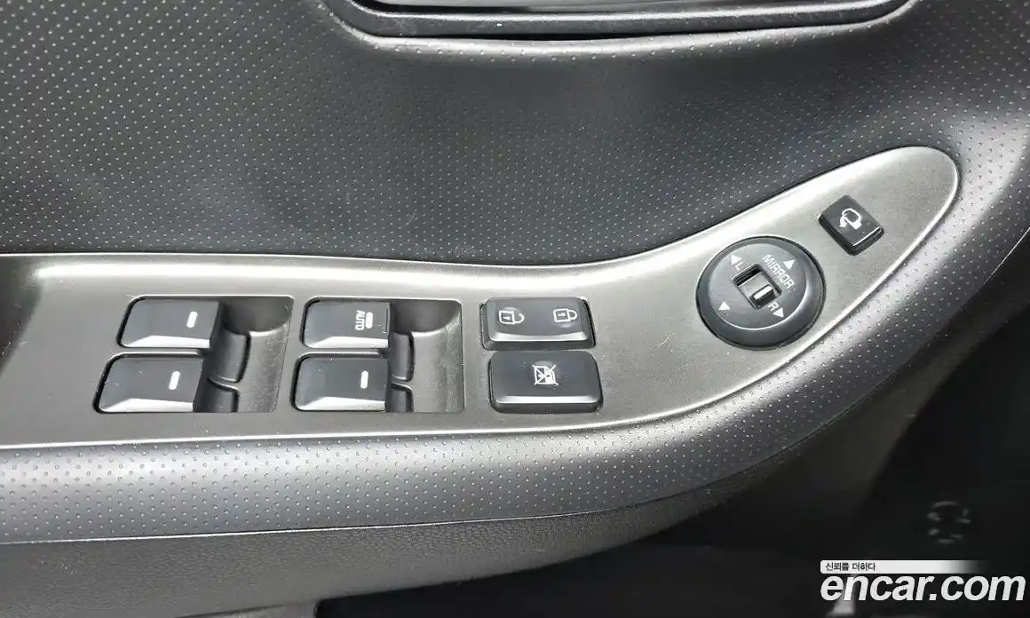 Kia Morning 2016 1.0 Автомат в Москве № 287816, фото 10