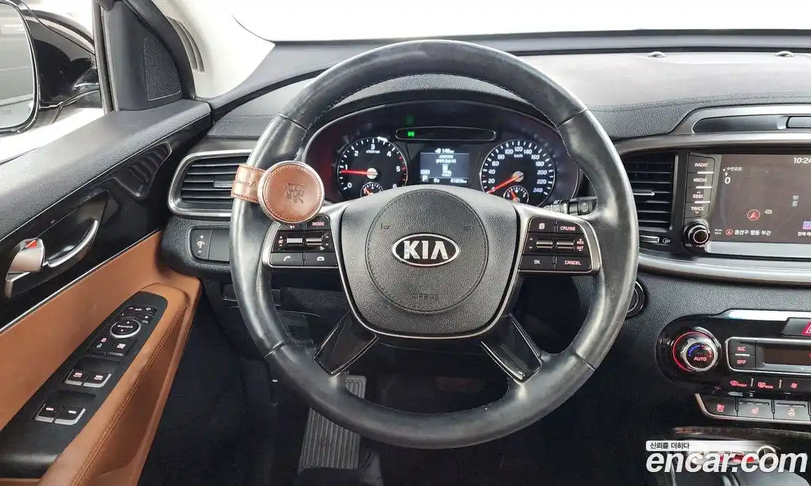 Kia Sorento 2018 2.2 Автомат в Москве № 288396, фото 15