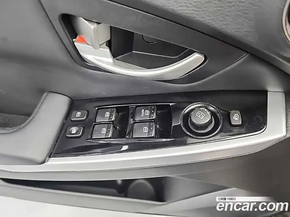 SsangYong Korando 2014 2.0 Автомат в Москве № 28946, фото 15