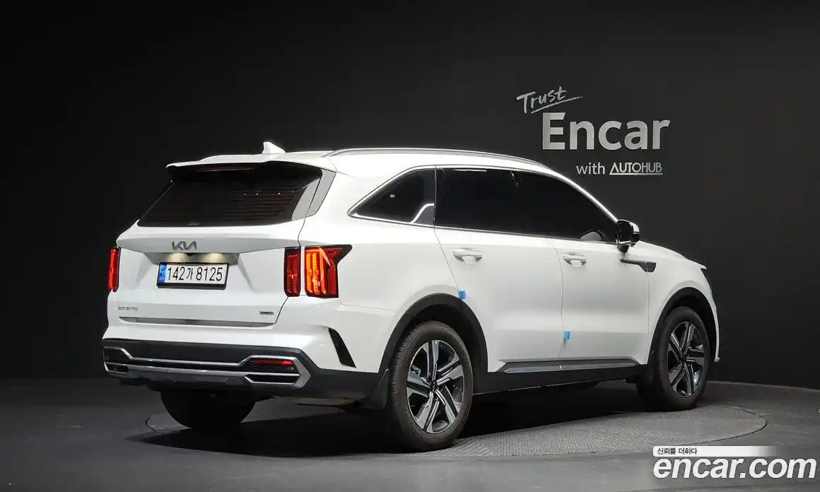 Kia Sorento 2023 1.6 Автомат в Москве № 307040, фото 3