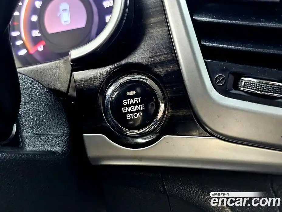 SsangYong Korando 2014 2.0 Автомат в Москве № 30748, фото 16