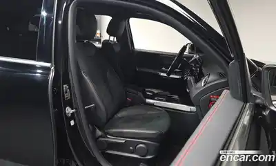 Mercedes-Benz GLB-Class 2022 2.0 Автомат в Москве № 309229, миниатюра 9