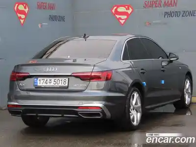 Audi A4 2022 2.0 Автомат в Москве № 312448, миниатюра 3