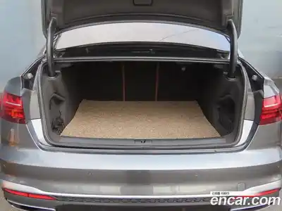 Audi A4 2022 2.0 Автомат в Москве № 312448, миниатюра 5